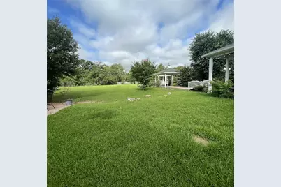 9500 Mayfield Avenue #E, Shiro, TX 77876 - Photo 19