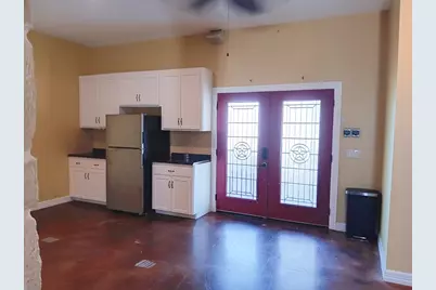 9500 Mayfield Avenue #E, Shiro, TX 77876 - Photo 3