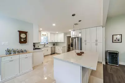 5731 Grape Street, Houston, TX 77096 - Photo 7