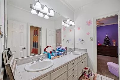 5217 Beech Street, Bellaire, TX 77401 - Photo 25