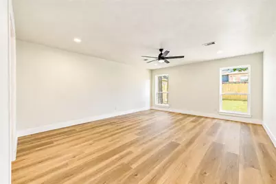 6735 Coral Ridge Road, Houston, TX 77069 - Photo 19