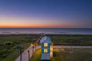 683 Seaside Dr, Crystal Beach, TX 77650 - Photo 41