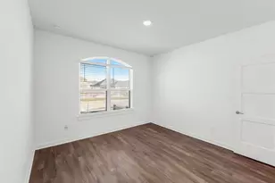 387 Westlake Terrace Dr, Conroe, TX 77304 - Photo 11