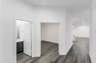 387 Westlake Terrace Dr, Conroe, TX 77304 - Photo 5