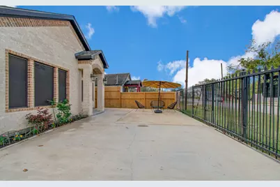 8040 Howton St Street #1-2, Houston, TX 77028 - Photo 33