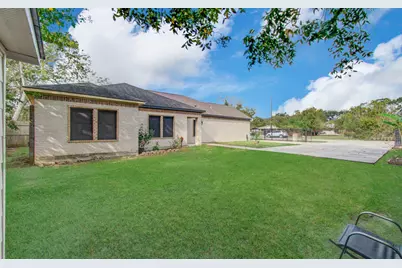 8040 Howton St Street #1-2, Houston, TX 77028 - Photo 31