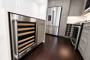 3120 Smith St, Houston, TX 77006 - Photo 3