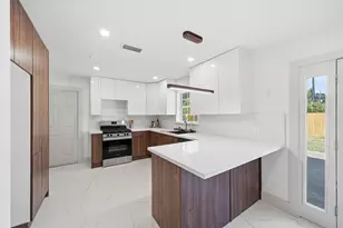 8810 Theysen Dr, Houston, TX 77080 - Photo 9