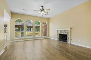 115 Chariss Glen Dr, League City, TX 77573 - Photo 5