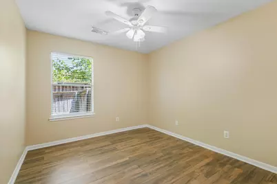 115 Chariss Glen Drive, League City, TX 77573 - Photo 19