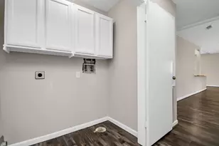 13002 Kingsmill Dr, Sugar Land, TX 77478 - Photo 19