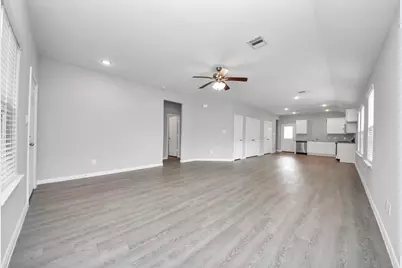 809 Jefferson Ave, Cleveland, TX 77327 - Photo 7