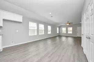 809 Jefferson Ave, Cleveland, TX 77327 - Photo 13