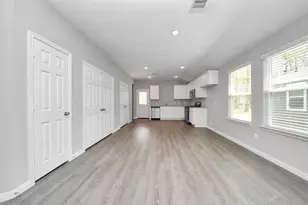 809 Jefferson Ave, Cleveland, TX 77327 - Photo 11