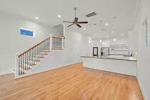 206 Burr St, Houston, TX 77011 - Photo 13