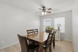 16852 Greenhouse St, Conroe, TX 77385 - Photo 11