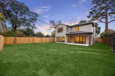 910 W 41st Street, Houston, TX 77018 - Photo 33