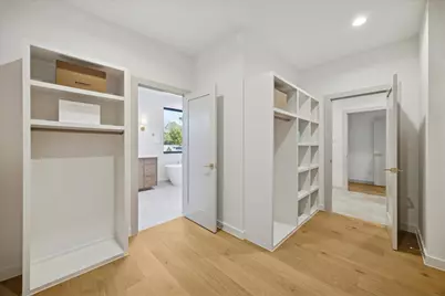910 W 41st Street, Houston, TX 77018 - Photo 21
