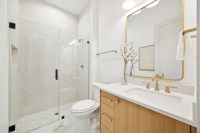 910 W 41st Street, Houston, TX 77018 - Photo 23