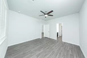 15634 Buffalo Mdw Ct, Houston, TX 77090 - Photo 9