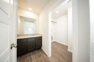 15634 Buffalo Mdw Ct, Houston, TX 77090 - Photo 13