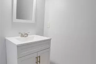 605 Jeff Davis Ct, Conroe, TX 77302 - Photo 7