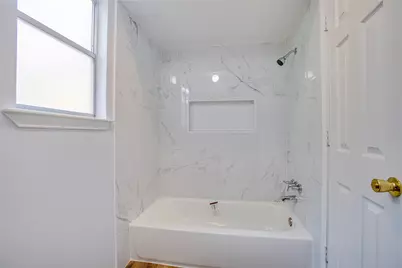 605 Jeff Davis Court, Conroe, TX 77302 - Photo 19