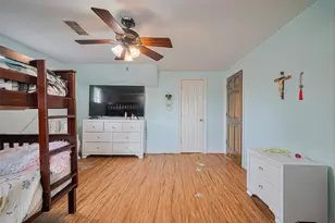 13351 Oak Leaf Ln, Houston, TX 77015 - Photo 31