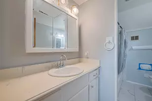 13351 Oak Leaf Ln, Houston, TX 77015 - Photo 29