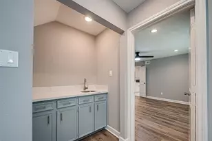 1623 Cherry Ridge Dr, Houston, TX 77077 - Photo 23