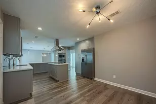 1623 Cherry Ridge Dr, Houston, TX 77077 - Photo 13