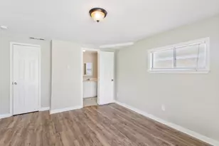 208 Preston St, La Marque, TX 77568 - Photo 9