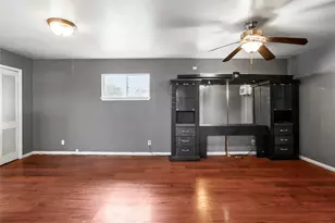 8406 Glen Valley Dr, Houston, TX 77061 - Photo 25