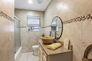 8406 Glen Valley Dr, Houston, TX 77061 - Photo 19