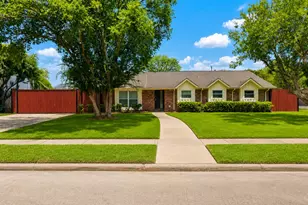 7718 Hiawatha Dr, Houston, TX 77036 - Photo 3