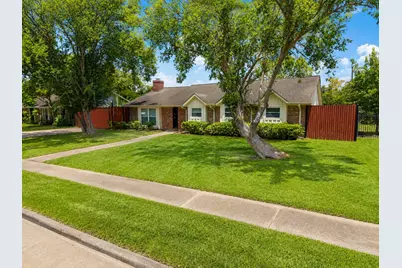 7718 Hiawatha Drive, Houston, TX 77036 - Photo 1