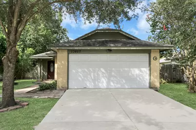 13827 Bay Gardens Drive, Sugar Land, TX 77498 - Photo 3