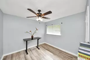 13827 Bay Gardens Dr, Sugar Land, TX 77498 - Photo 17