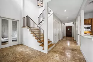 6010 Tyne St, Houston, TX 77007 - Photo 9