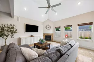 6010 Tyne St, Houston, TX 77007 - Photo 3