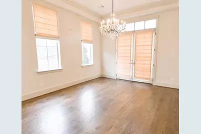 1976 Woodbury Street, Houston, TX 77030 - Photo 3