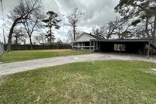 335 Bayou Dr, Channelview, TX 77530 - Photo 3