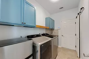 10227 Crescent Bluff Ln, Houston, TX 77070 - Photo 19