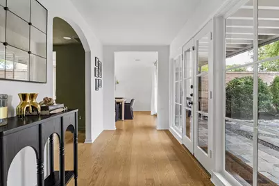 6147 Ella Lee Lane, Houston, TX 77057 - Photo 9