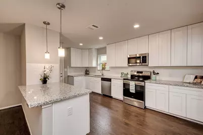 158 Bluebonnet Street, Sugar Land, TX 77478 - Photo 5