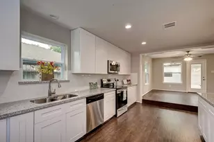 158 Bluebonnet St, Sugar Land, TX 77478 - Photo 7