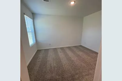 16750 N Marie Village Dr, Conroe, TX 77306 - Photo 15