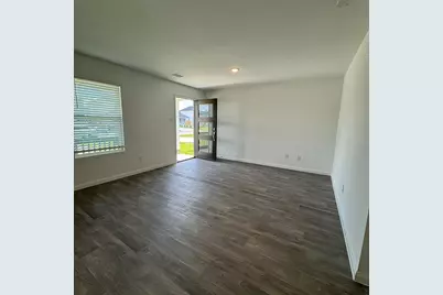 16750 N Marie Village Dr, Conroe, TX 77306 - Photo 7
