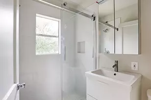 4809 Woodhead St, Houston, TX 77098 - Photo 7