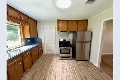 6 Southlawn Circle, La Marque, TX 77568 - Photo 5